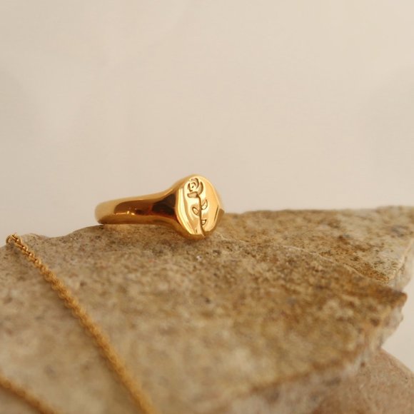 NEW 18K Gold Plated Rose Flower Signet Ring - Picture 6 of 10